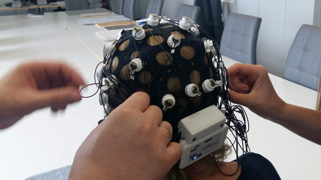 Badanie EEG mobilne - materiały podłogowe