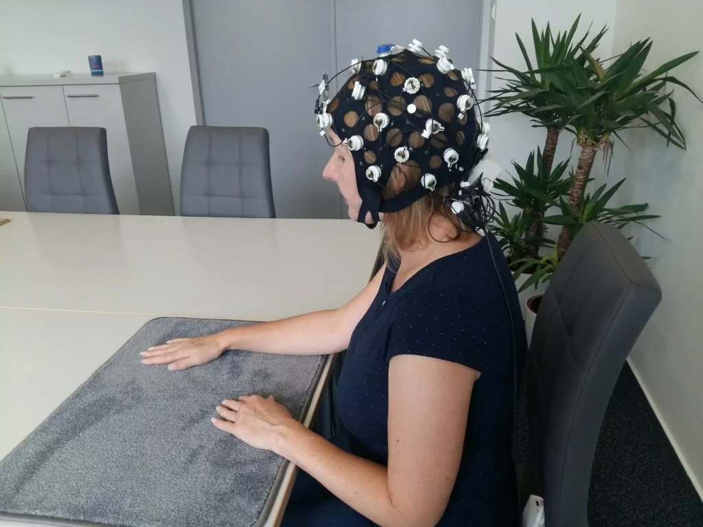 Badanie EEG - materiały podłogowe